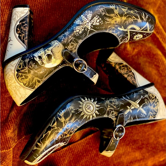 Dark Chocolate Designs Shoes - Chocolaticas Esoteric High Heels Sark Chocolate Designs. Witchy and fun!